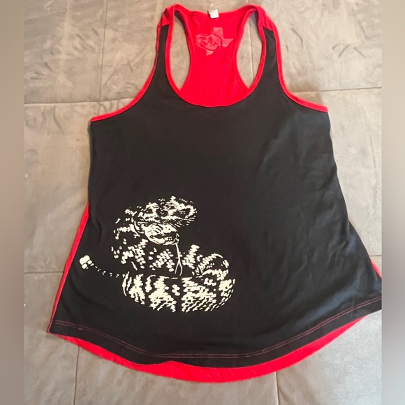 AA women’s XXL rattlesnake tank - Picture 1 of 6